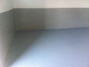 posadzka żywiczna farba epoksydowa do garażu rust oleum 9100 5500 malowanie nawierzchnia podłogi na posadzkę beton pegakote