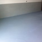 posadzka żywiczna farba epoksydowa do garażu rust oleum 9100 5500 malowanie nawierzchnia podłogi na posadzkę beton pegakote